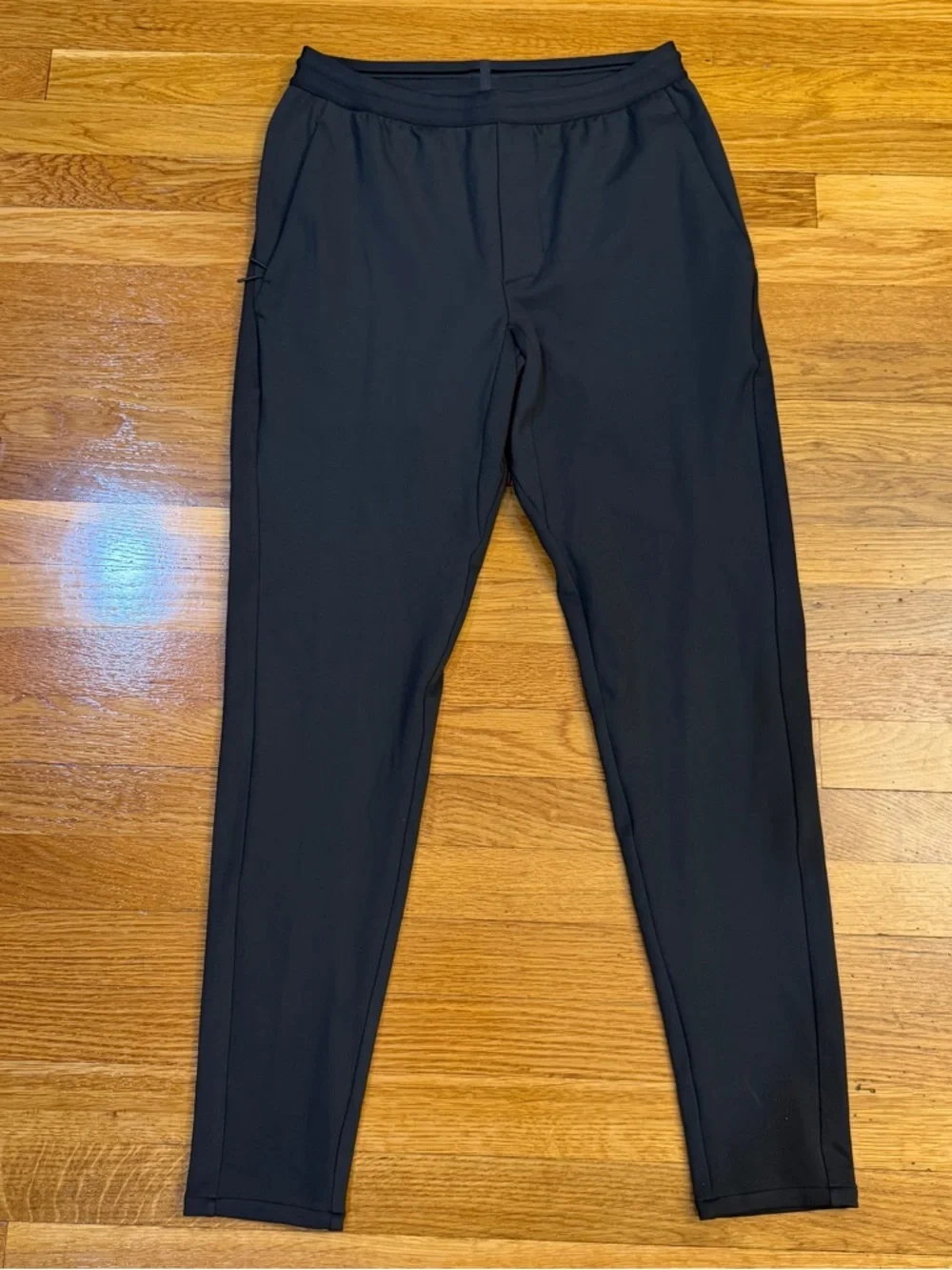 Banana Republic BR Standard Lightweight Stretchy Jogger Pants Black -Size Small